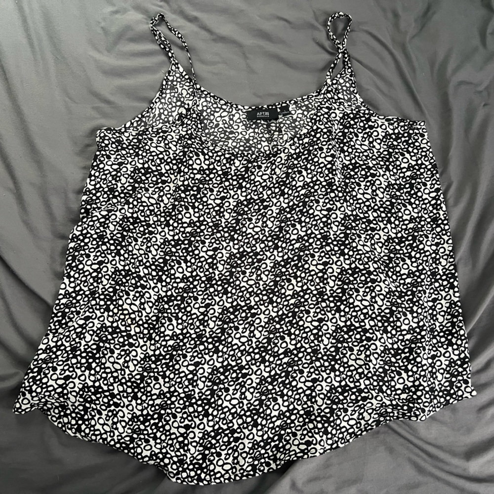 APT 9 Black & White Tank with Adjustable Straps-Large!